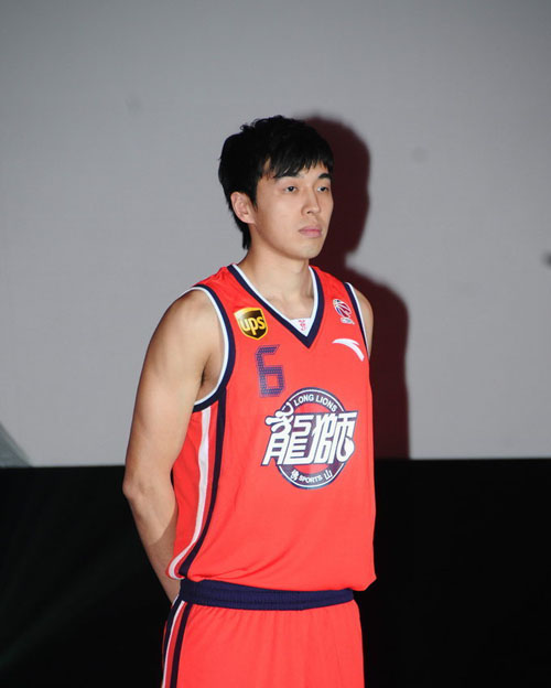 埃贝尔点出 埃贝尔点出